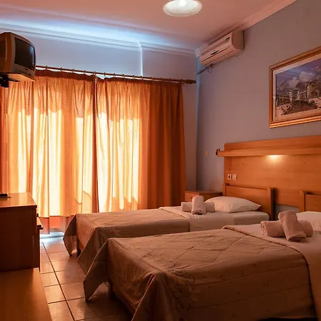 Themis Apartment *