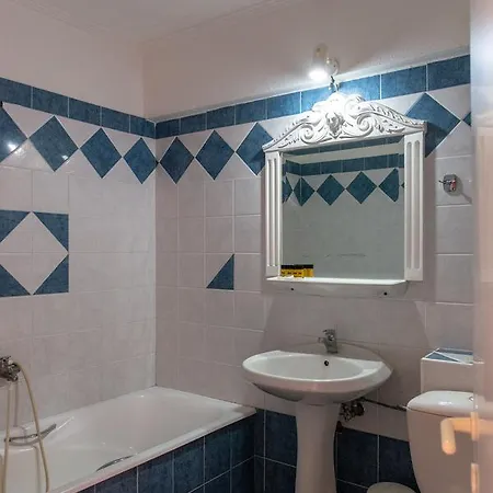 Themis Apartment *